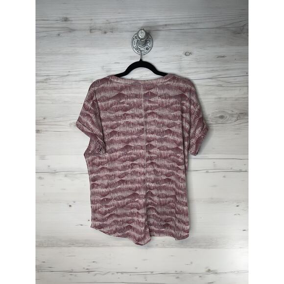 L.L.Bean Shirt Womens XL Burgundy Red Split Neck Short Sleeve Stretch Ikat Knit - Picture 8 of 8